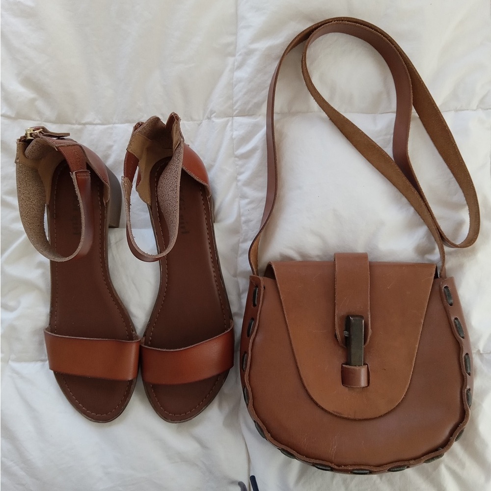 Leather sandals/vintage leather handbag combo
